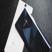 Bluboo Xtouch        3D 