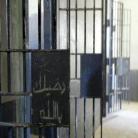 تفاصيل اقتحام سجن عدن المركزي وتهريب سجناء