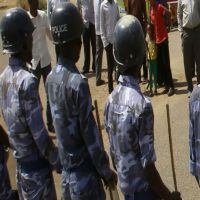 الشرطة السودانية تفرّق بالقوة محتجين على غلاء الأسعار