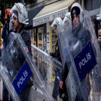 الشرطة التركية تفرق مظاهرات مؤيدة للأكراد وتعتقل 12