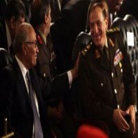 مصر: التحقيق مع سامي عنان رئيس أركان الجيش السابق واتهامه بالتزوير بعد إعلان ترشحه للرئاسة