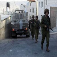 الاحتلال يعتقل 22 فلسطينيًّا من الضفة الغربية والقدس
