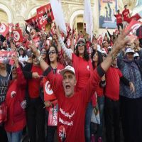 لماذا لم تكتمل الثورات الشبابية في الربيع العربي؟